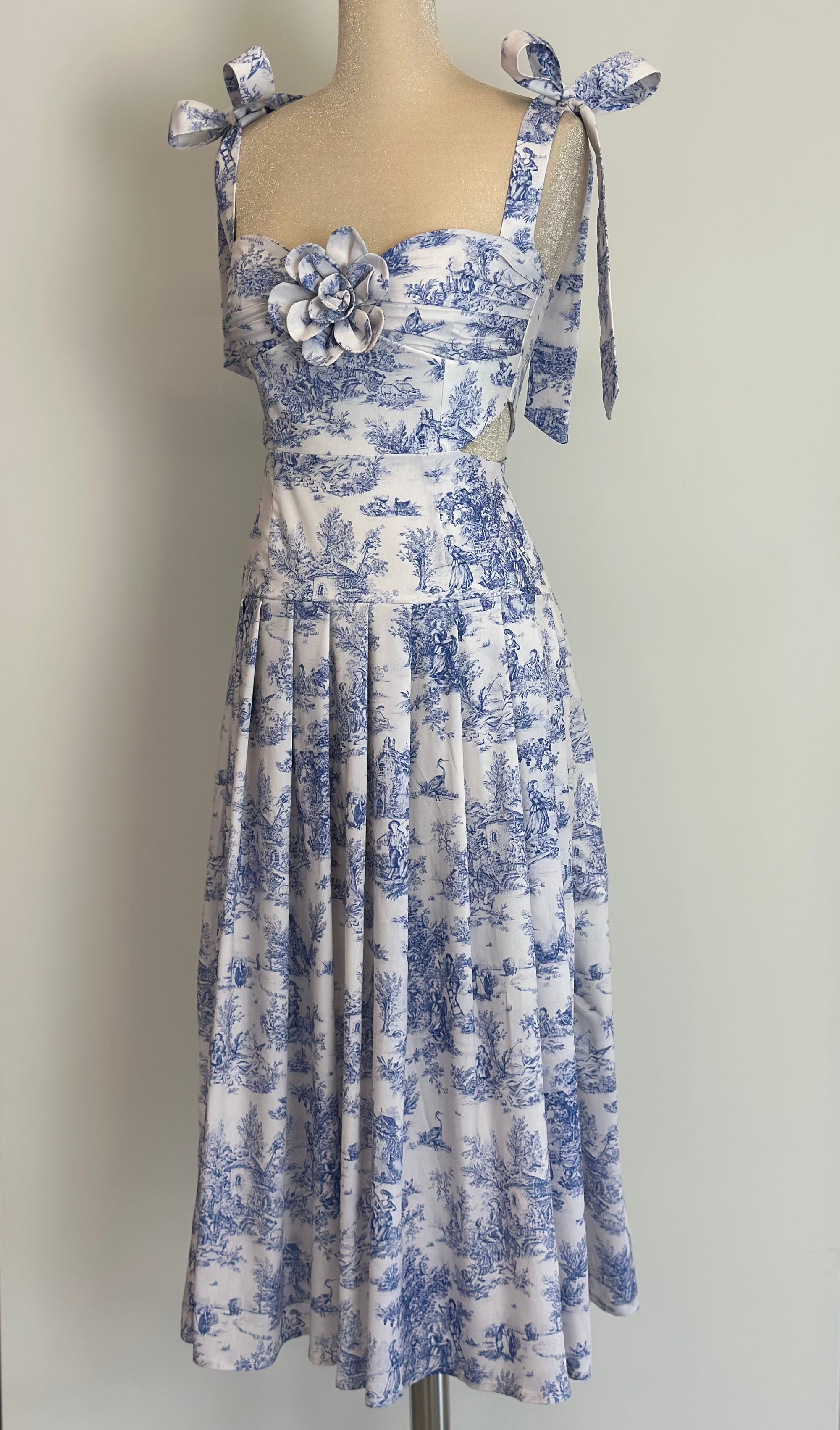 Valentina Dress