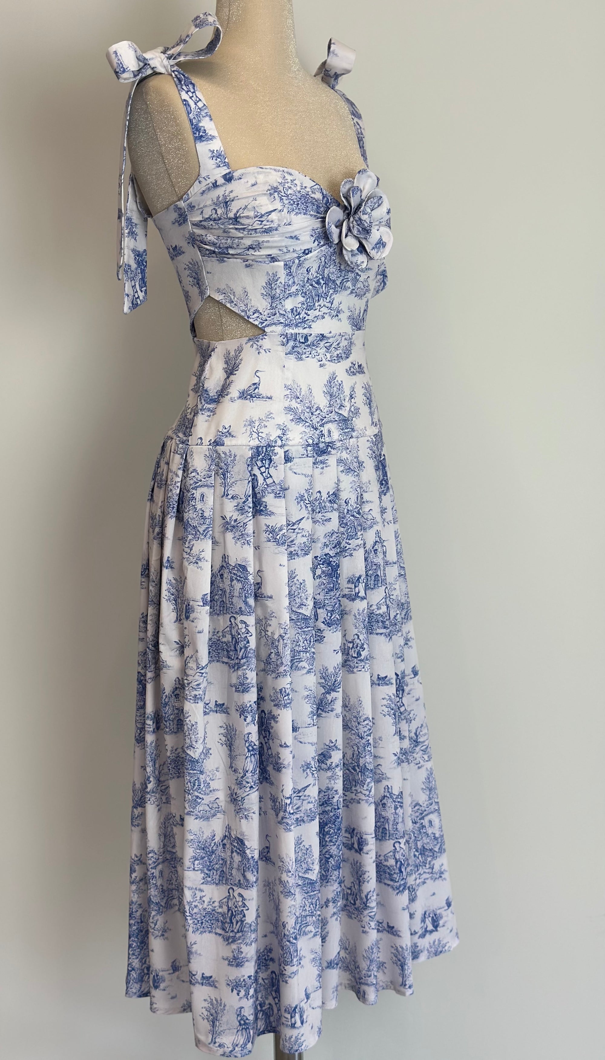 Valentina Dress